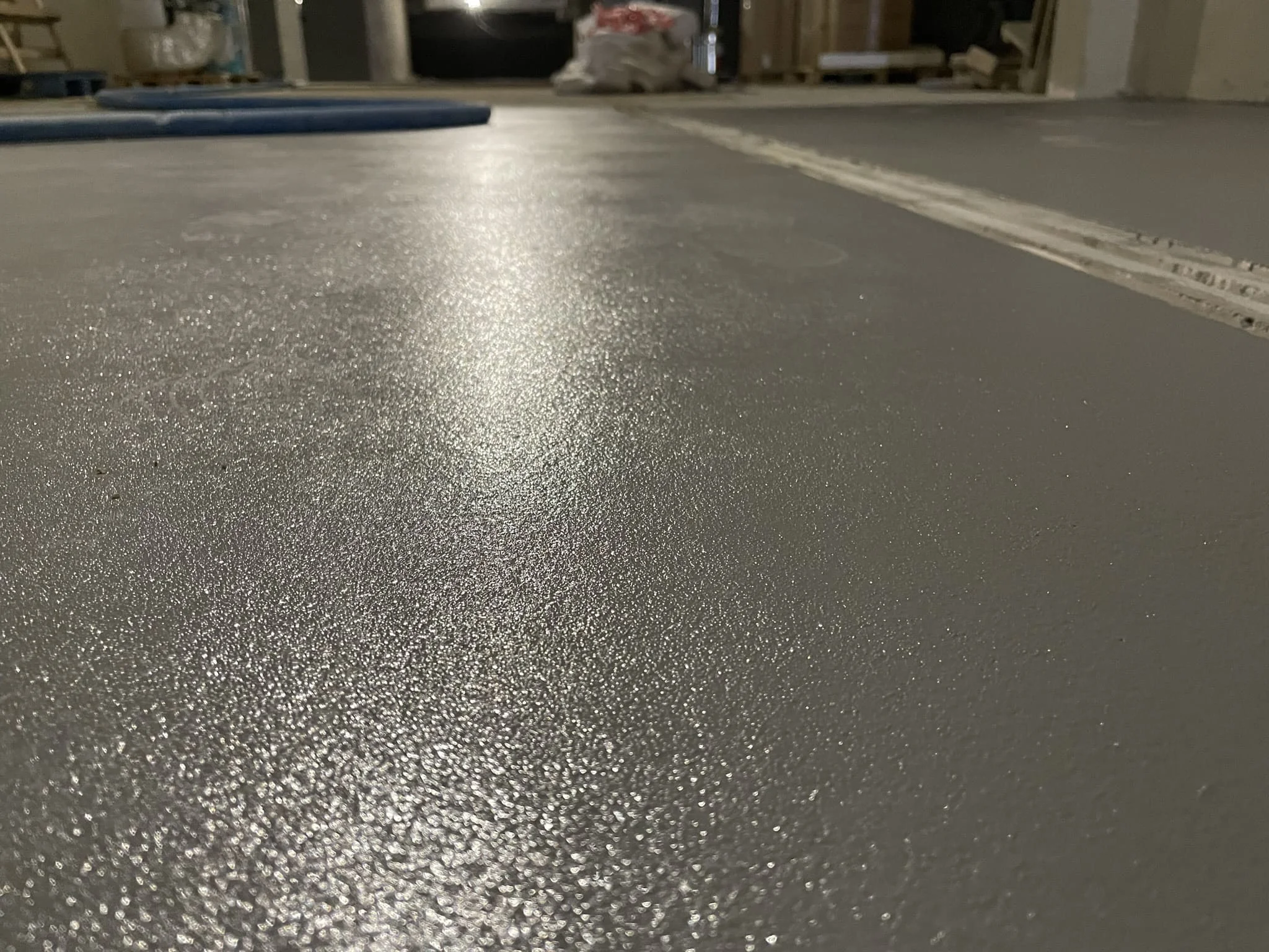 Parking floor (concrete, resin)
