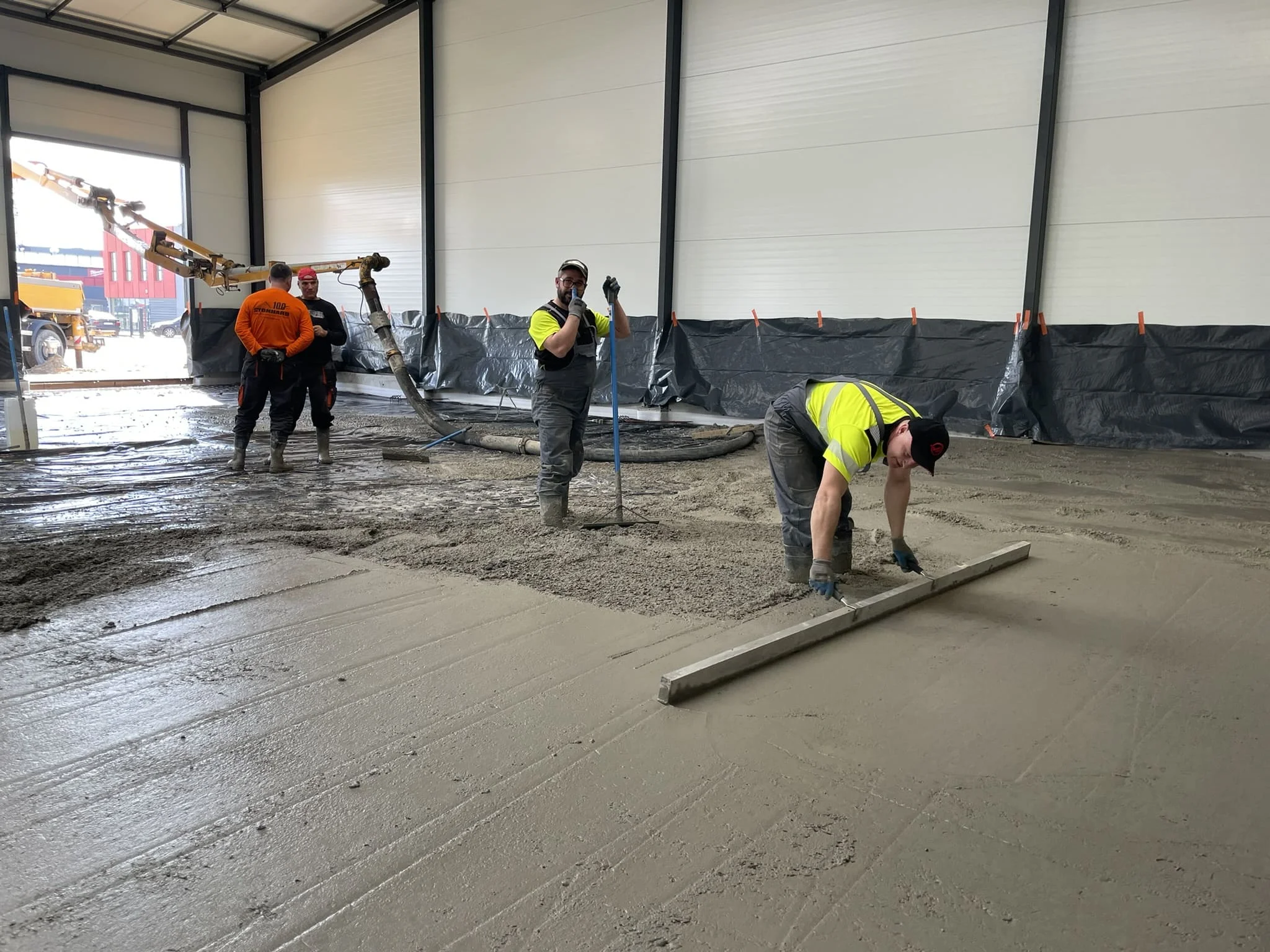 Correct leveling of the concrete floor