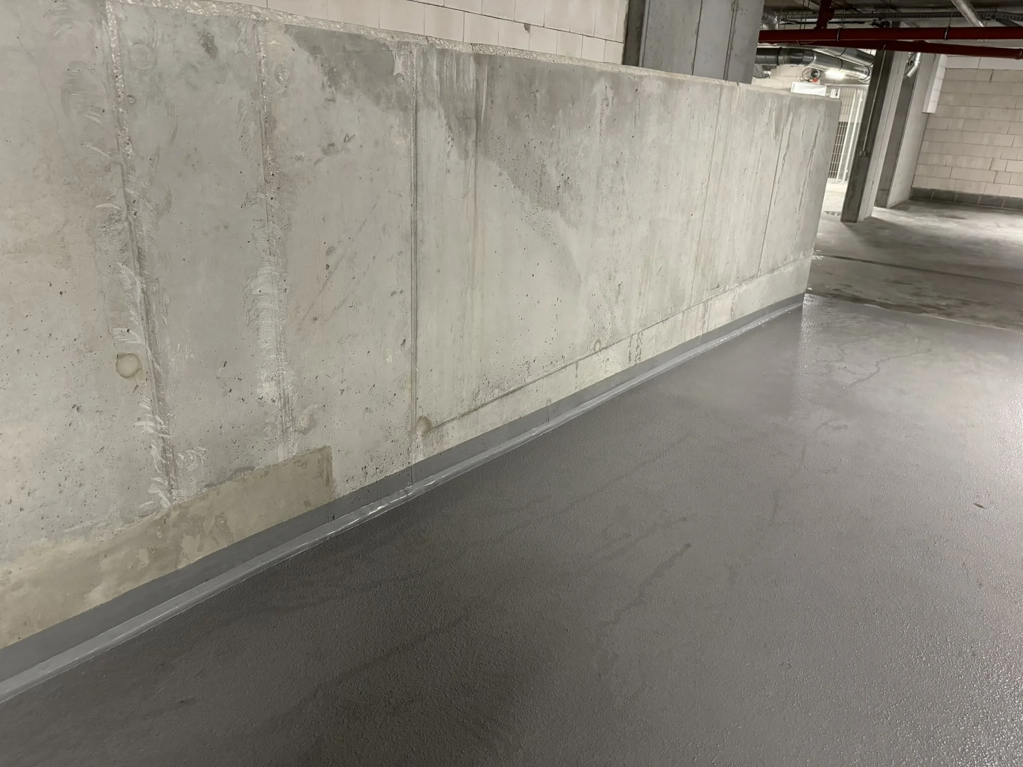 Resin floor in the garage